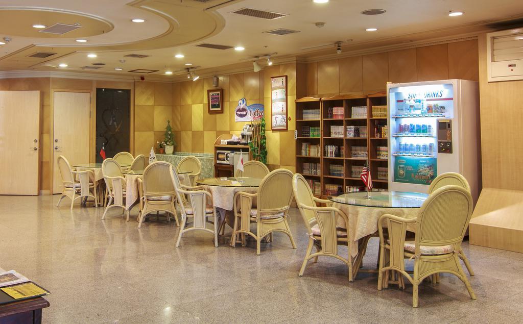 Hwa Du Hotel Tainan Exterior photo