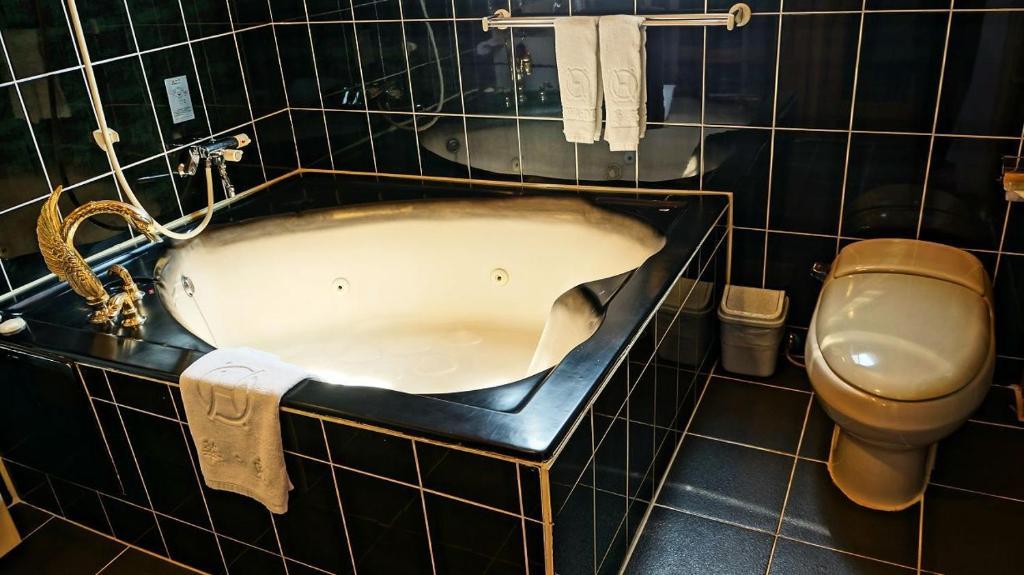 Hwa Du Hotel Tainan Room photo
